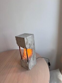 Designová betonová lampa - ruční výroba