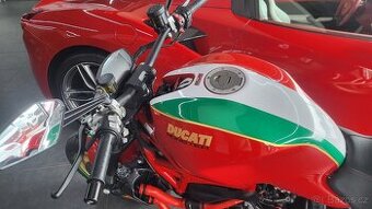 Ducati monster