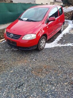 Fox 1,2 htp 40kw rok 03 dovoz 95.000km - 1