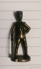 Kinder kovová figurka PRUS-6