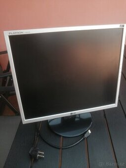 LG Flatron L1953TR
