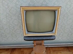 Prodám histor. TV televizi, zn. TESLA ORAVA 4116-U "Marína"