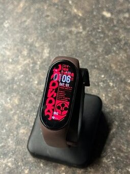 Chytrý náramek Xiaomi Smart Band 7 černý/hnědý