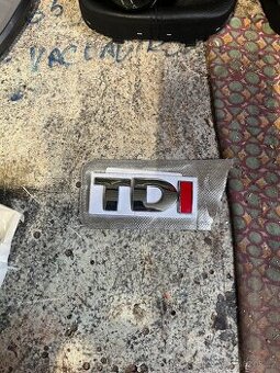 Znak TDI – napodobenina, červené „I“ – Volkswagen
