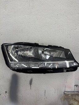 Fabia 3 prave predni svetlo