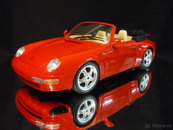 Porsche 911 Carrera Cabriolet Bburago 1/18