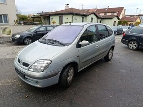 Renault Scénic 1.4 i