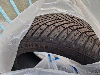 Linglong GREEN-Max All Season XL 245/40 R18 V97 4x - 1