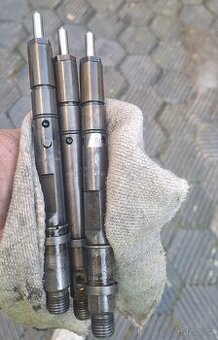 Vstřikovače 2.5 TDI