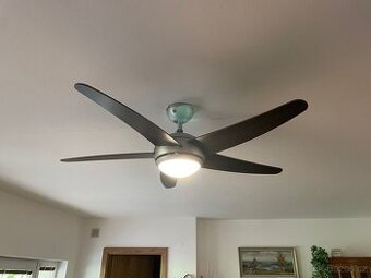 Stropní ventilátor se světlem Klarstein - 1