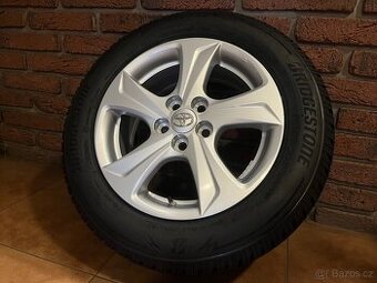 TOYOTA YARIS / COROLLA Nová zimní sada včetně TPMS snímačů