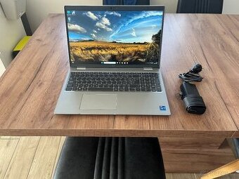 UltraBook Dell Latitude 5520 i7 1185G7-15.6"-SSD 512GB-16GB