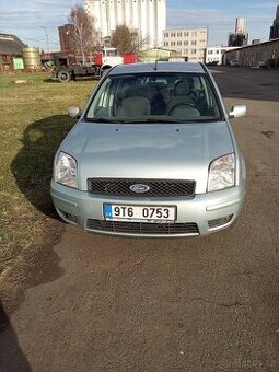 Ford Fusion 1.6 benzín