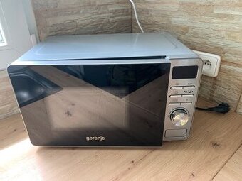 Mikrovlnka Gorenje MO20A4X