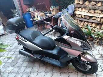 KYMCO Downtown 125i