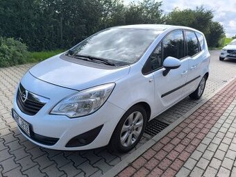 Prodam Opel Meriva B, r. 2013 - pěkný stav