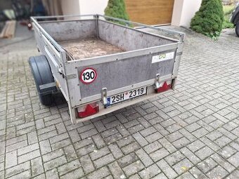 Přívěsný vozík