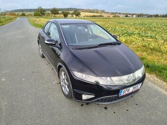 Honda Civic 8g sport (1.8 benzín), 103kW