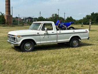 Ford F-250 1977