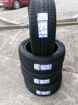 245/45 R18 100V XL FORTUNE SNOWFUN FSR-901