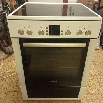 Sporák Bosch s elektrickou troubou a sklokeramickou deskou - 1