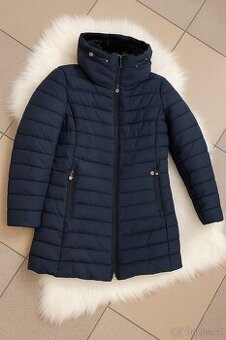 Modrá zimní bunda
