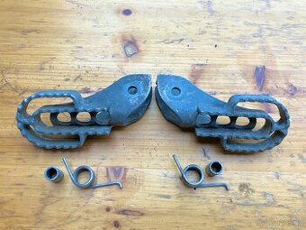 Přední stupačky BMW 1200 GS