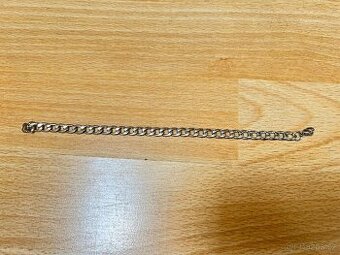 Pánský náramek z chirurgické oceli délka 21cm šířka 7 mm.