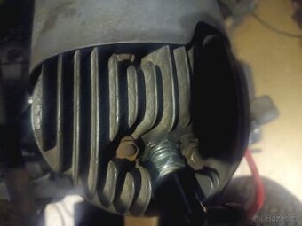 Sháním hlavu válce na Čz 175 501 "prase"