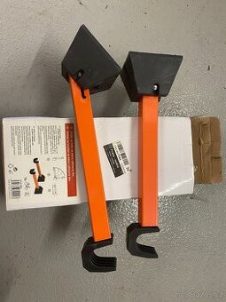 Držáky na kolo 2 sady, výklopné