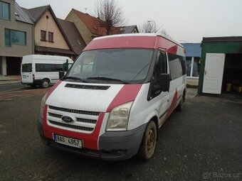 Ford Transit 2.2 TDCi L3H2 BUS 9 míst , 2013