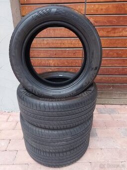 Letní sada pneu Kumho 235 50 19 najeto 1600 km