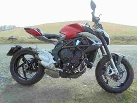 MV AGUSTA 800 BRUTALE R.V. 2016