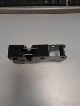 Zámek kapoty ŠkodaYeti OE: 5L0823509.B