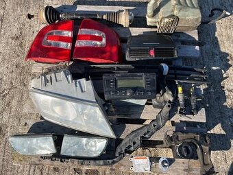 Díly Octavia 2 Rádio mp3 světla xenon jednotka rezerva