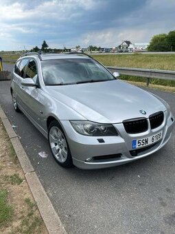 BMW e91 330xi 190kw rok 2007