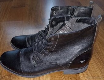 ČERNÉ DÁMSKÉ KOTNÍKOVÉ BOTY - MUSTANG - VEL.43====