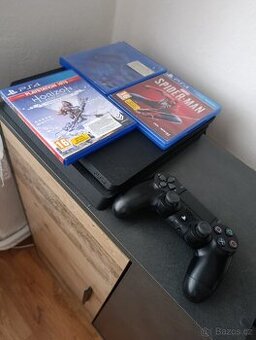 PlayStation 4 - 500 gb