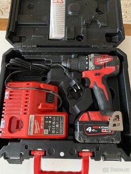 Milwaukee M18 Brushless aku vrtačka / šroubovák + baterie 4A