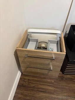 Koupelnovy set - ukyvadlo + skrin pod umyvadlo