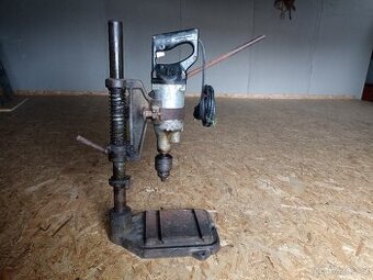 Stojan vrtačky historický+vrtačka