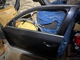 Superb 2 před fl. combi dveře řidiče.