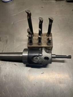 Vyvrtavaci hlava M 3