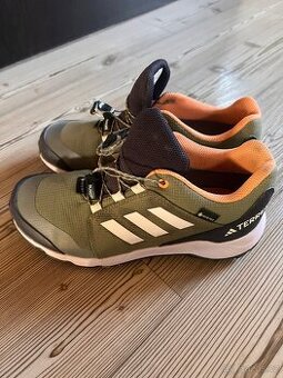 Adidas Terrex vel. 36