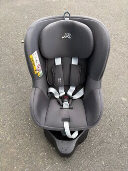Autosedačka Britax Romer Dualfix M Plus jako nová
