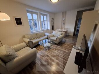 Pronájem bytu 2+kk 65 m², Hradec Králové, ev.č. N09396