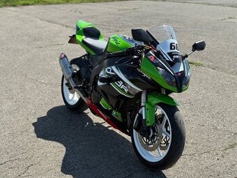 Kawasaki zx6r 2010