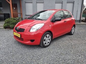 Toyota Yaris, 1.3 VVTi 64kw 1.majitel Klima