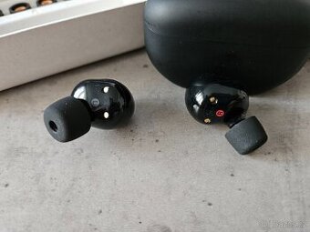 Sony Noise Cancelling WF-1000XM5, černá