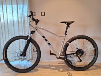 GT Avalanche 29" Comp - vel. L